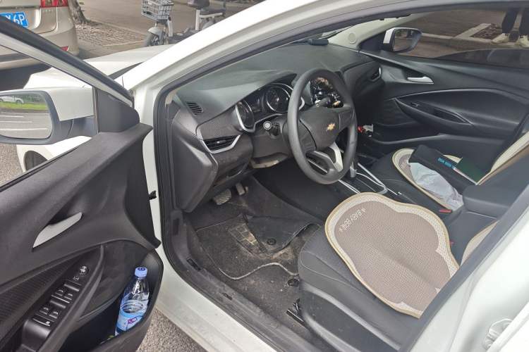 Used Chevrolet Cavalier 2020 325T Automatic Enjoyment Edition Driver Seat
