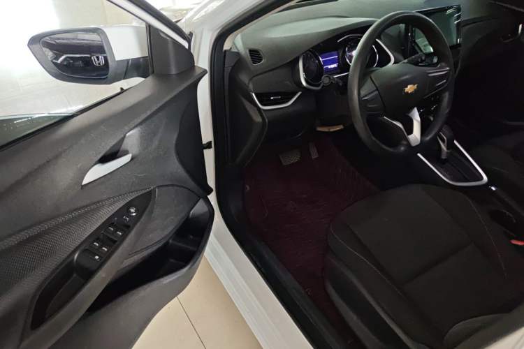 Used Chevrolet Cavalier 2020 325T Automatic Enjoyment Edition Driver Seat