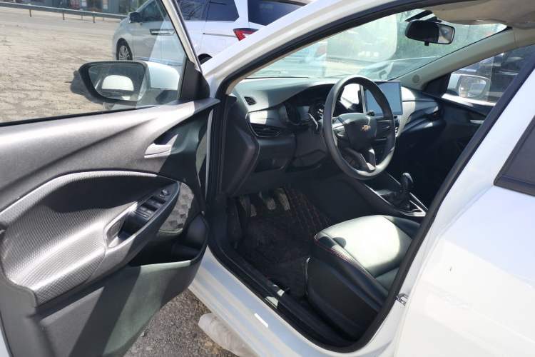 Used Chevrolet Cavalier 2020 320 Manual Enjoyment Edition Driver Seat