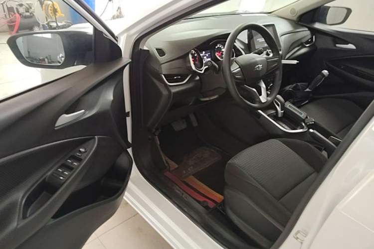 Used Chevrolet Cavalier 2020 Redline 325T Automatic Xinshang Edition China VI Standard Driver Seat