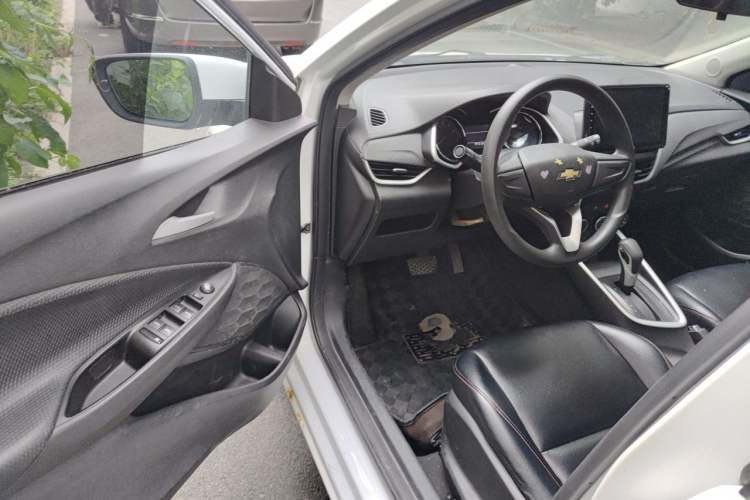 Used Chevrolet Cavalier 2020 325T Automatic Enjoyment Edition Driver Seat