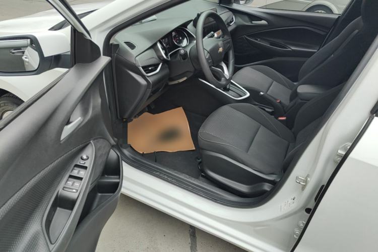 Used Chevrolet Cavalier 2020 325T Automatic Enjoyment Edition Driver Seat