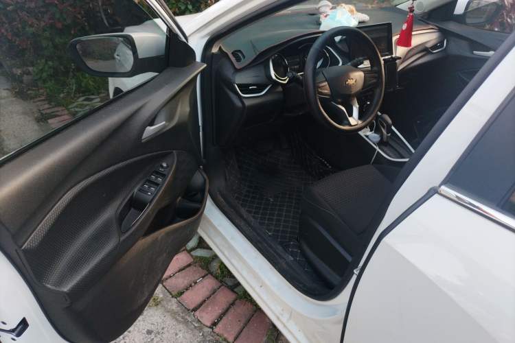 Used Chevrolet Cavalier 2020 325T Automatic Enjoyment Edition Driver Seat