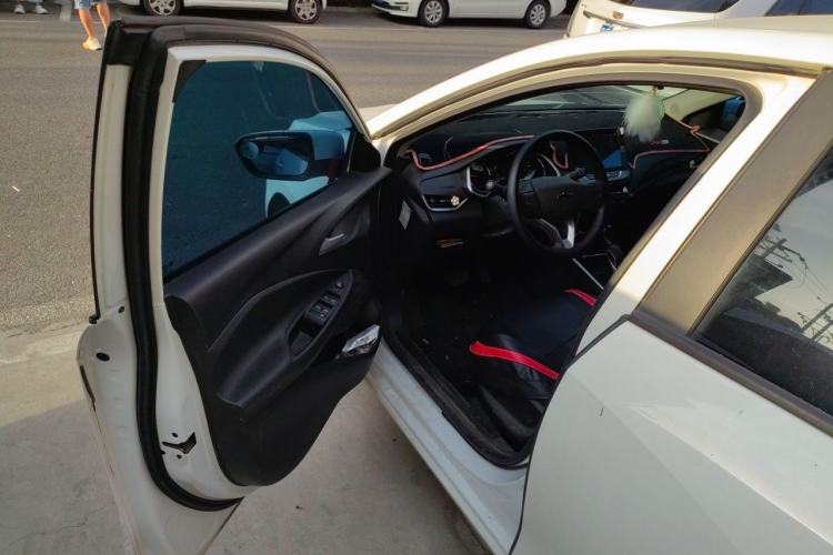Used Chevrolet Cavalier 2020 325T Automatic Enjoyment Edition Driver Seat