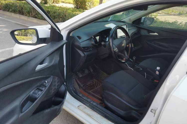 Used Chevrolet Cavalier 2020 320 Manual Enjoyment Edition Driver Seat
