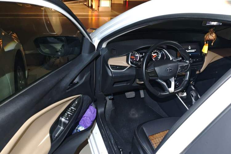 Used Chevrolet Cavalier 2020 Redline 325T Automatic Xinyao Edition China VI Standard Driver Seat