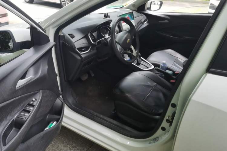 Used Chevrolet Cavalier 2020 325T Automatic Enjoyment Edition Driver Seat