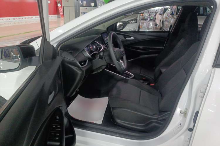 Used Chevrolet Cavalier 2020 Redline 325T Automatic Xinshang Edition China VI Standard Driver Seat