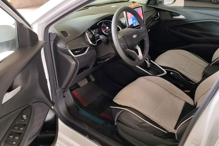 Used Chevrolet Cavalier 2020 325T Automatic Enjoyment Edition Driver Seat