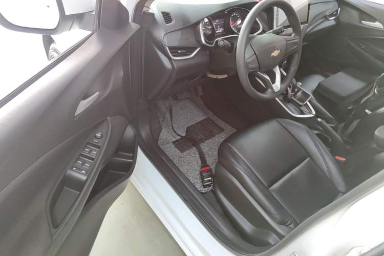 Used Chevrolet Cavalier 2020 325T Automatic Enjoyment Edition Driver Seat