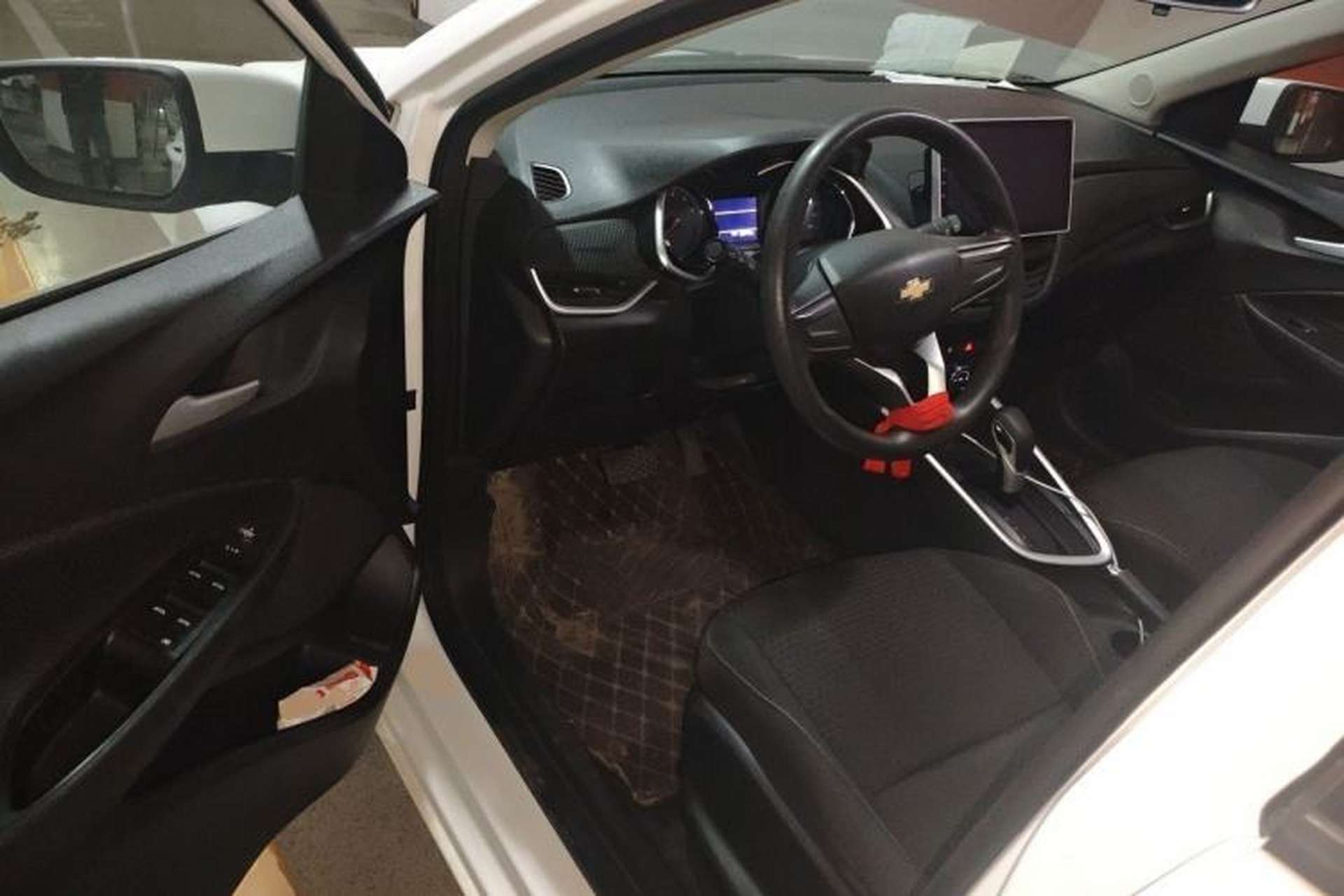 Used Chevrolet Cavalier 2020 325T Automatic Enjoyment Edition Driver Seat