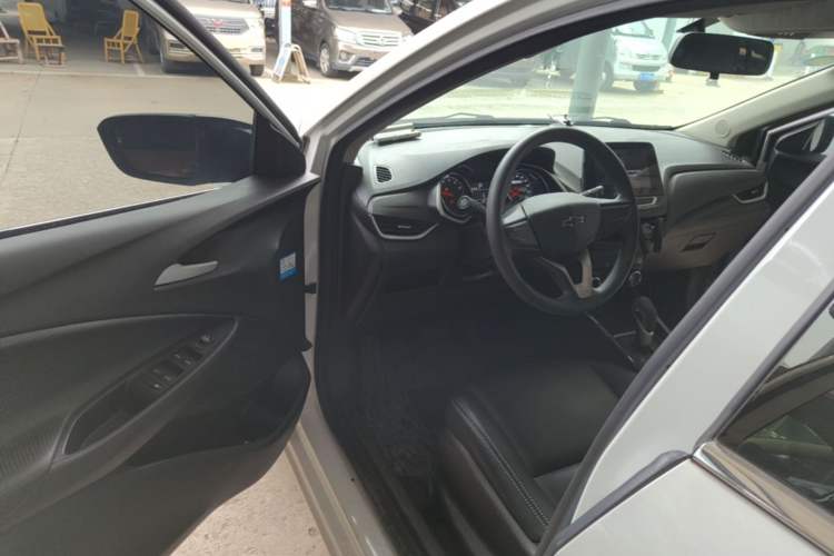 Used Chevrolet Cavalier 2020 Redline 325T Automatic Xinyao Edition China VI Standard Driver Seat