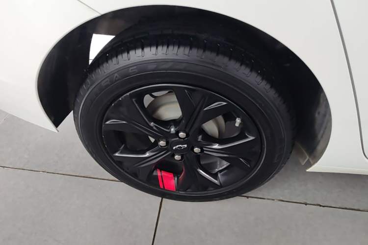 Used Chevrolet Cavalier 2020 Redline 325T Automatic Xinshang Edition Exterior 3