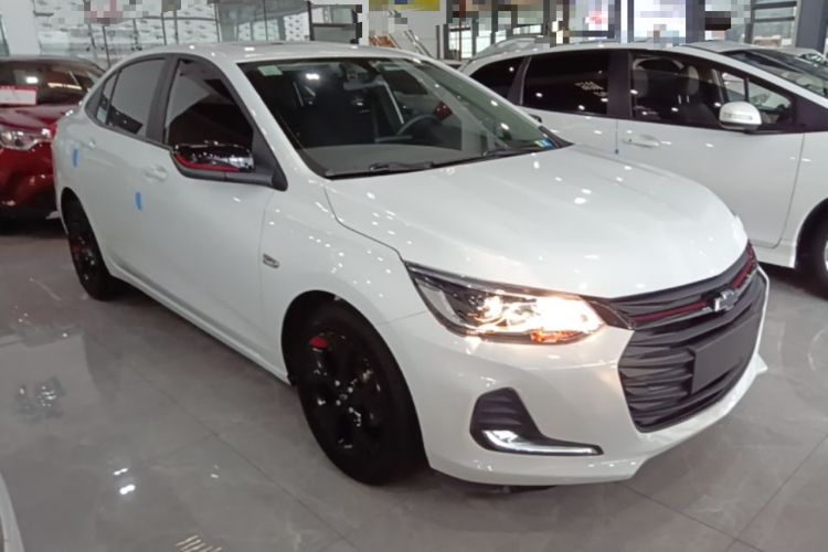 Used Chevrolet Cavalier 2020 Redline 325T Automatic Xinshang Edition Front Right 45 Deg
