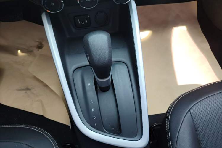 Used Chevrolet Cavalier 2020 Redline 325T Automatic Xinyao Edition China VI Standard Gear Lever
