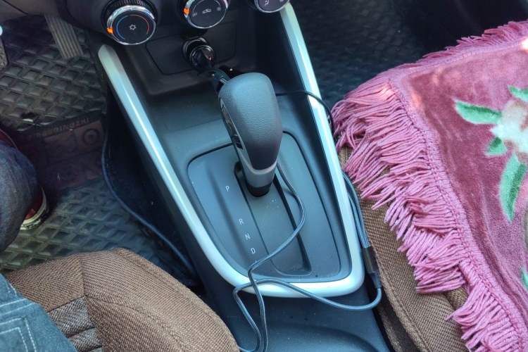 Used Chevrolet Cavalier 2020 325T Automatic Enjoyment Edition Gear Lever