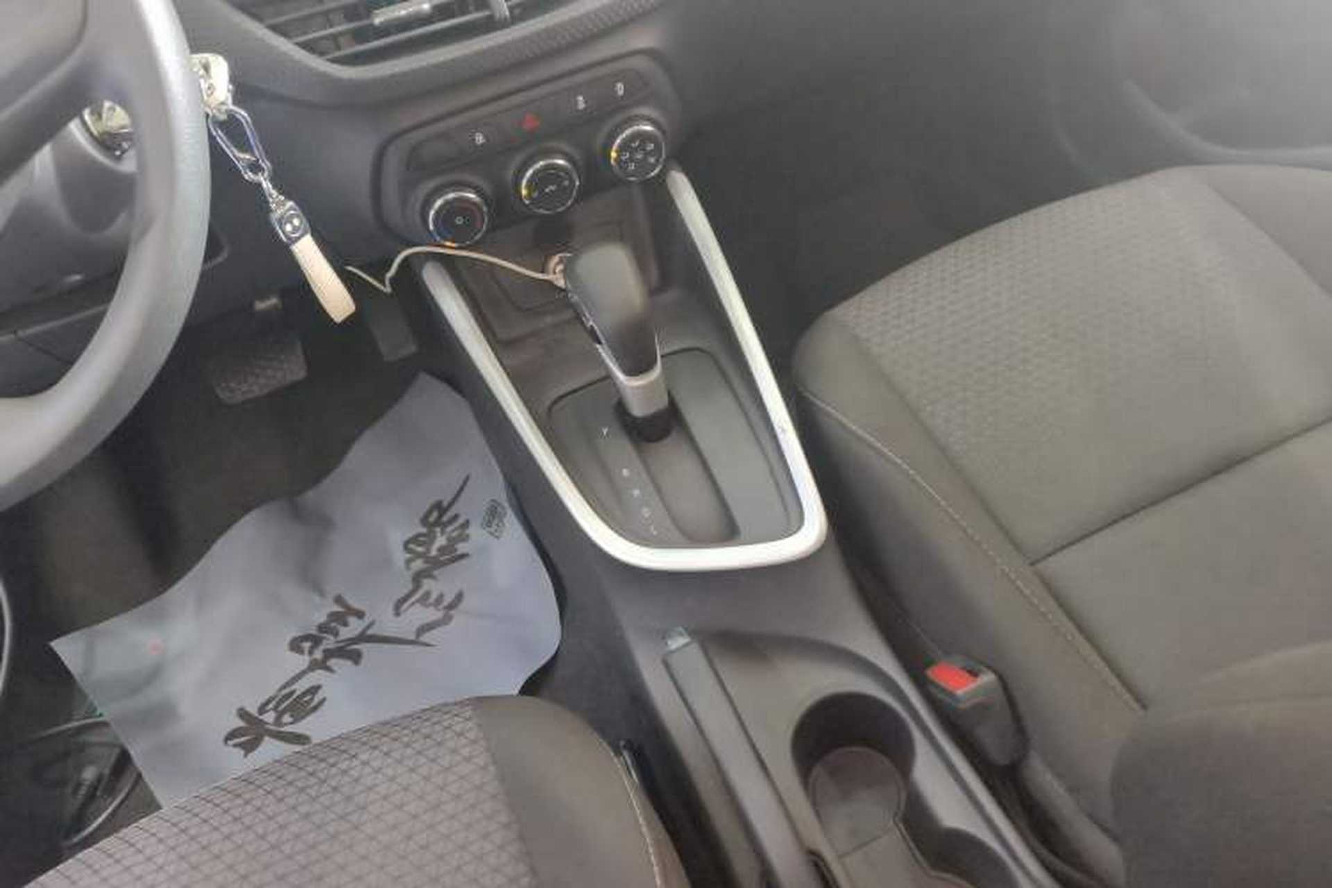 Used Chevrolet Cavalier 2020 325T Automatic Enjoyment Edition Gear Lever