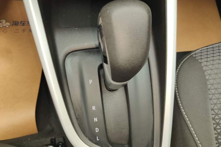 Used Chevrolet Cavalier 2020 325T Automatic Enjoyment Edition Gear Lever