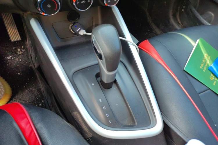Used Chevrolet Cavalier 2020 325T Automatic Enjoyment Edition Gear Lever