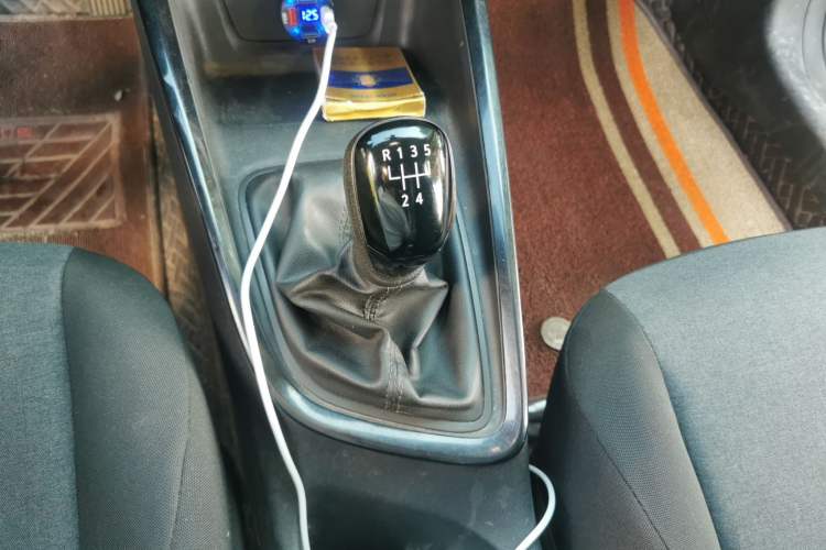 Used Chevrolet Cavalier 2020 320 Manual Enjoyment Edition Gear Lever