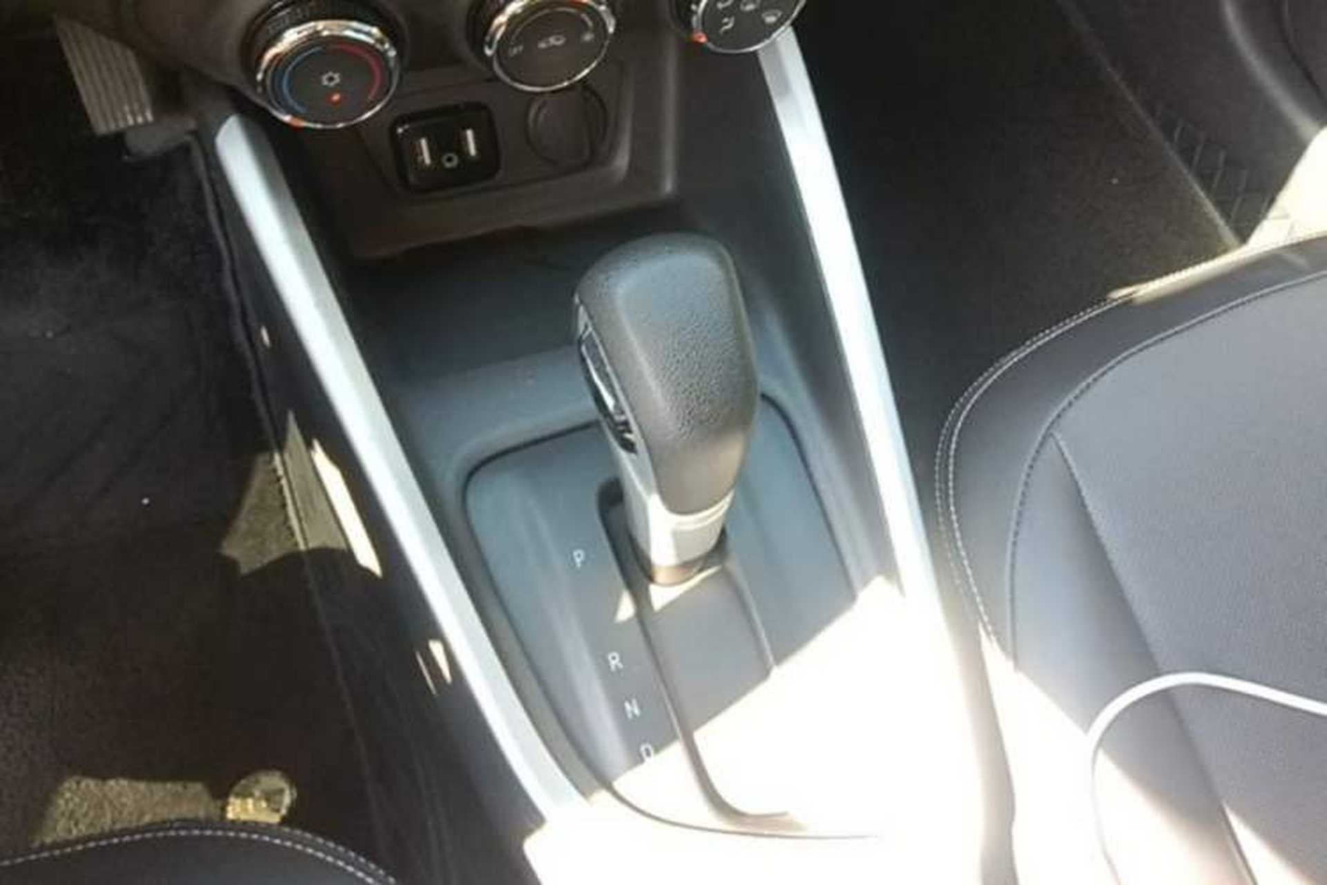 Used Chevrolet Cavalier 2020 Redline 325T Automatic Xinyao Edition China VI Standard Gear Lever
