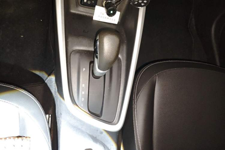 Used Chevrolet Cavalier 2020 Redline 325T Automatic Xinyao Edition China VI Standard Gear Lever