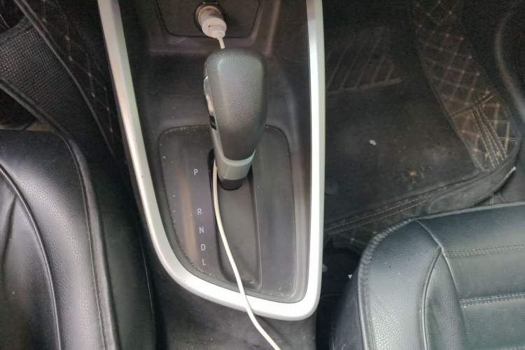Used Chevrolet Cavalier 2020 325T Automatic Enjoyment Edition Gear Lever