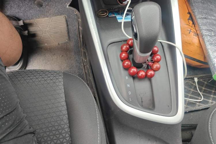 Used Chevrolet Cavalier 2020 325T Automatic Enjoyment Edition Gear Lever