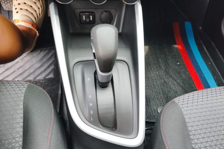 Used Chevrolet Cavalier 2020 Redline 325T Automatic Xinshang Edition China VI Standard Gear Lever