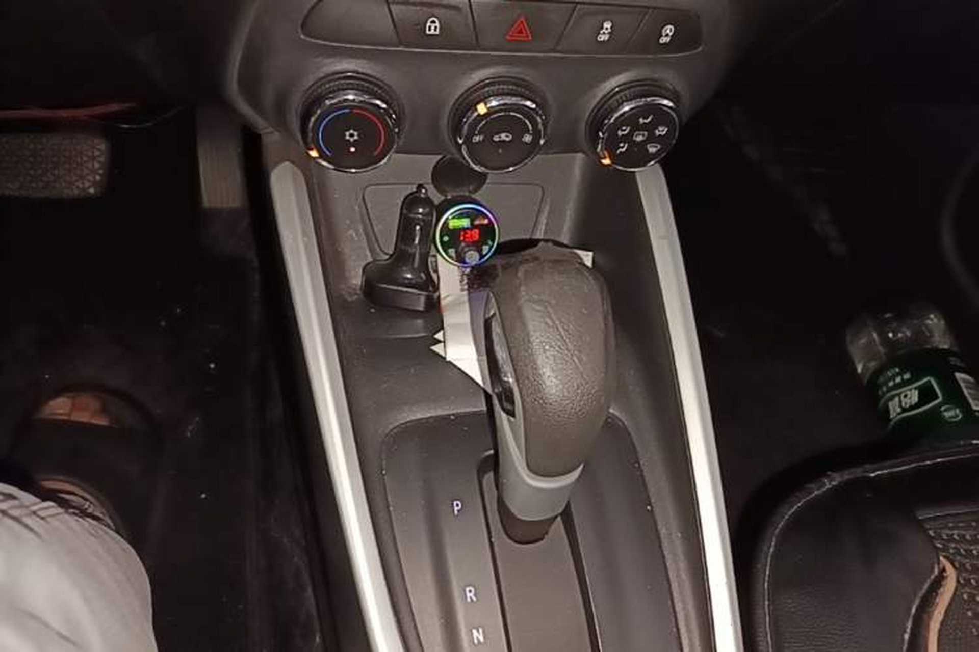 Used Chevrolet Cavalier 2020 325T Automatic Enjoyment Edition Gear Lever