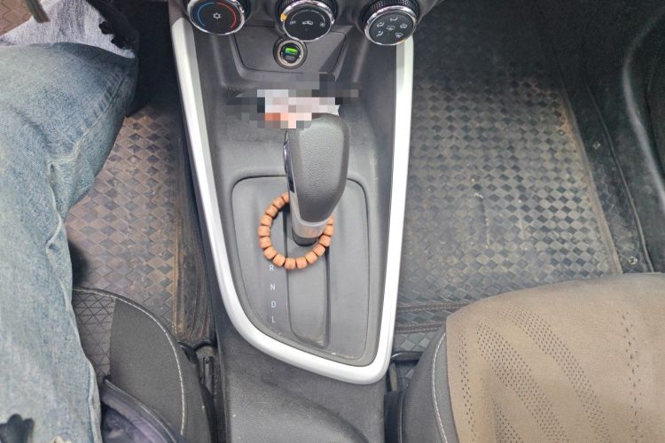 Used Chevrolet Cavalier 2020 325T Automatic Enjoyment Edition Gear Lever