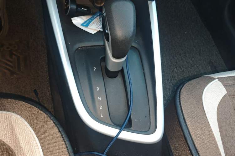 Used Chevrolet Cavalier 2020 325T Automatic Enjoyment Edition Gear Lever