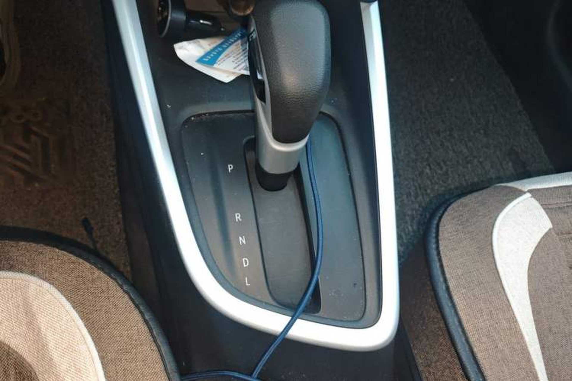Used Chevrolet Cavalier 2020 325T Automatic Enjoyment Edition Gear Lever