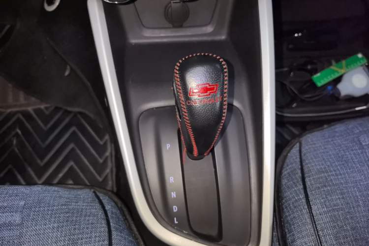 Used Chevrolet Cavalier 2020 325T Automatic Enjoyment Edition Gear Lever