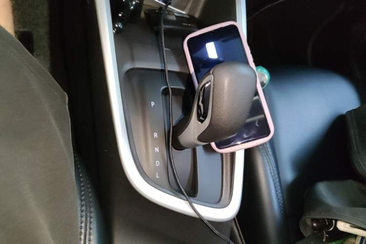 Used Chevrolet Cavalier 2020 325T Automatic Enjoyment Edition Gear Lever