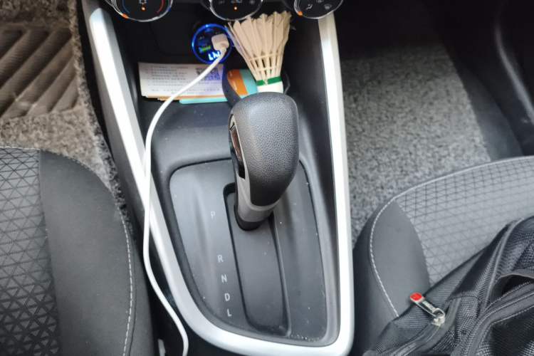 Used Chevrolet Cavalier 2020 325T Automatic Enjoyment Edition Gear Lever