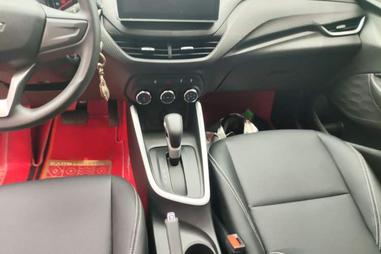 Used Chevrolet Cavalier 2020 325T Automatic Enjoyment Edition Gear Lever