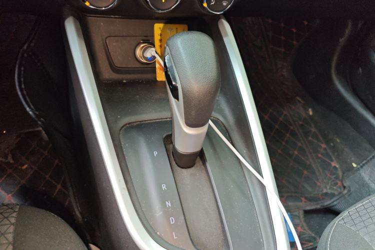 Used Chevrolet Cavalier 2020 325T Automatic Enjoyment Edition Gear Lever