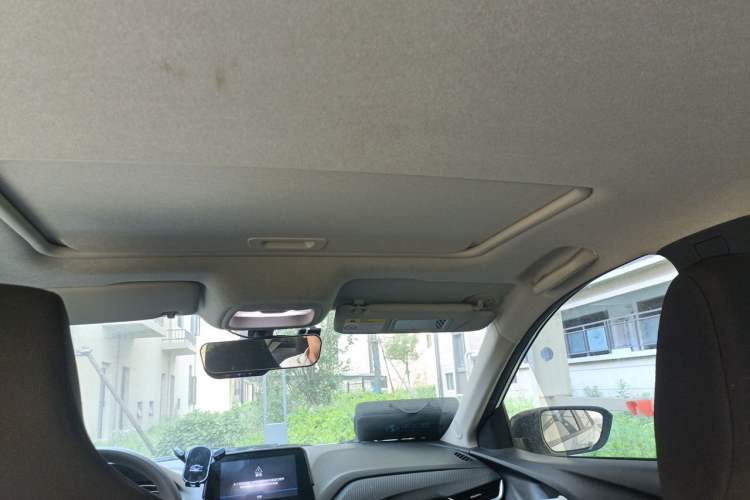 Used Chevrolet Cavalier 2020 Redline 325T Automatic Xinshang Edition China VI Standard Headliner