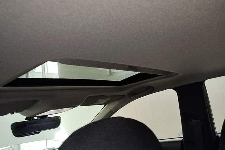 Used Chevrolet Cavalier 2020 Redline 325T Automatic Xinshang Edition China VI Standard Headliner