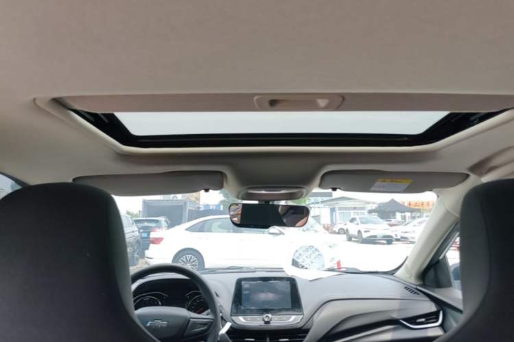 Used Chevrolet Cavalier 2020 Redline 325T Automatic Xinshang Edition China VI Standard Headliner