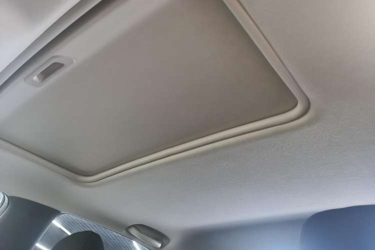 Used Chevrolet Cavalier 2020 Redline 325T Automatic Xinshang Edition China VI Standard Headliner