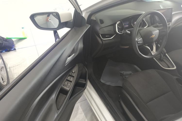 Used Chevrolet Cavalier 2020 325T Automatic Enjoyment Edition Interior 3