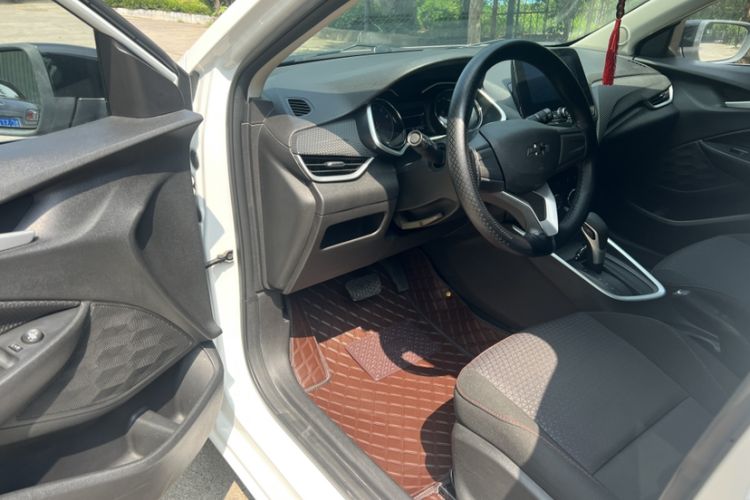 Used Chevrolet Cavalier 2020 Redline 325T Automatic Xinshang Edition China VI Standard Interior 3