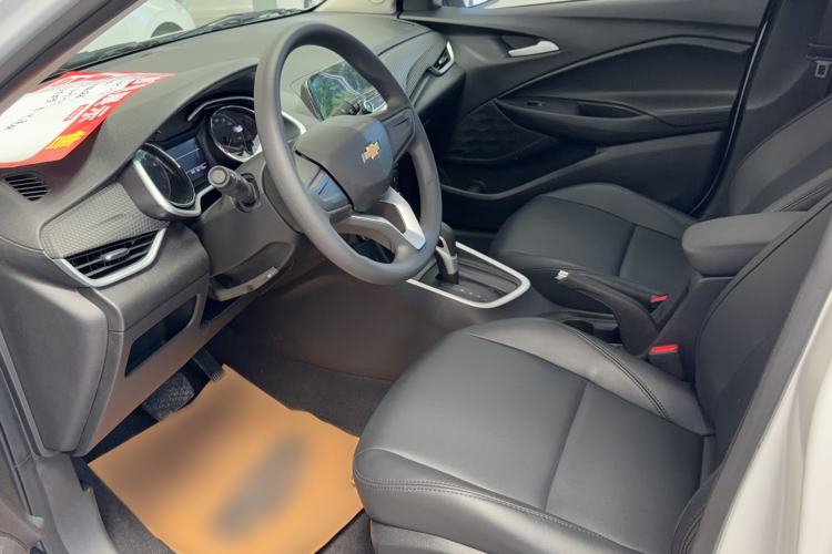 Used Chevrolet Cavalier 2020 325T Automatic Enjoyment Edition Interior 3
