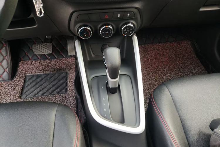 Used Chevrolet Cavalier 2020 325T Automatic Enjoyment Edition Interior 4