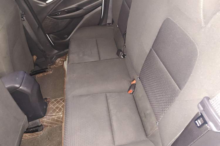 Used Chevrolet Cavalier 2020 325T Automatic Enjoyment Edition Interior 4