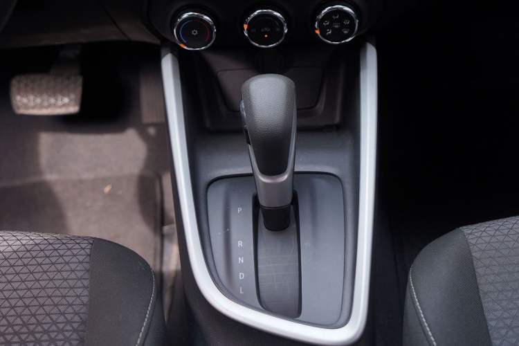 Used Chevrolet Cavalier 2020 325T Automatic Enjoyment Edition Interior 5