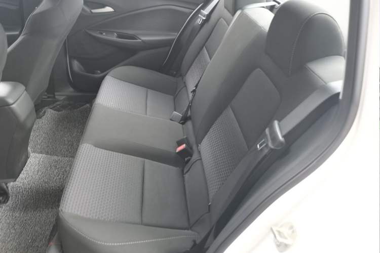 Used Chevrolet Cavalier 2020 325T Automatic Enjoyment Edition Interior 6