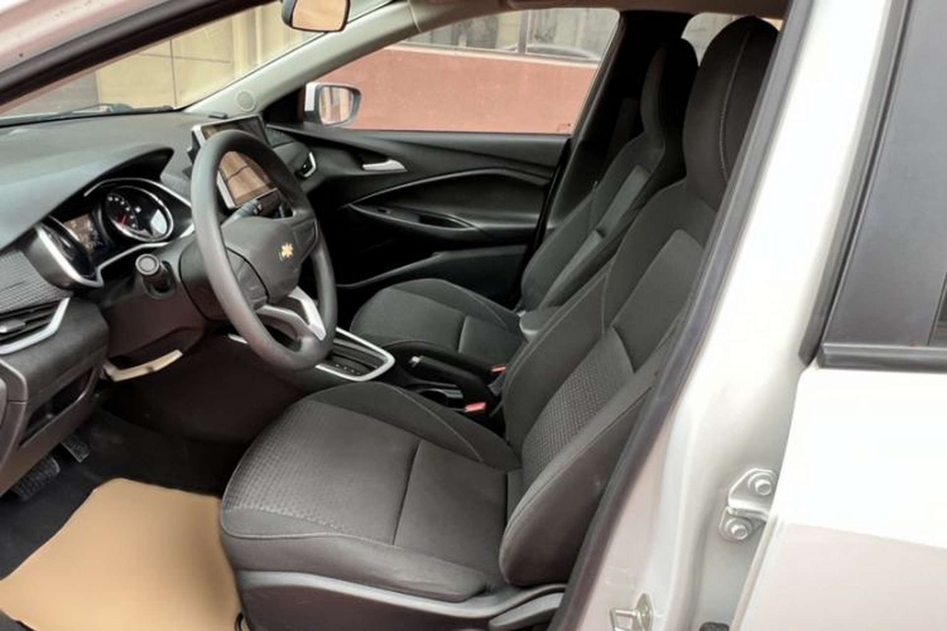 Used Chevrolet Cavalier 2020 325T Automatic Enjoyment Edition Interior 6